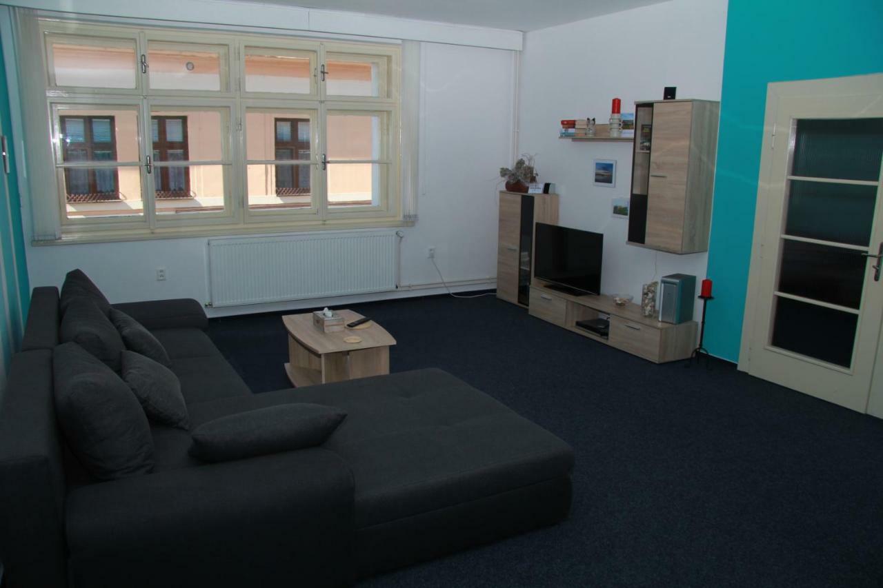 Apartman Brasov, Tyn Nad Vltavou Exterior photo